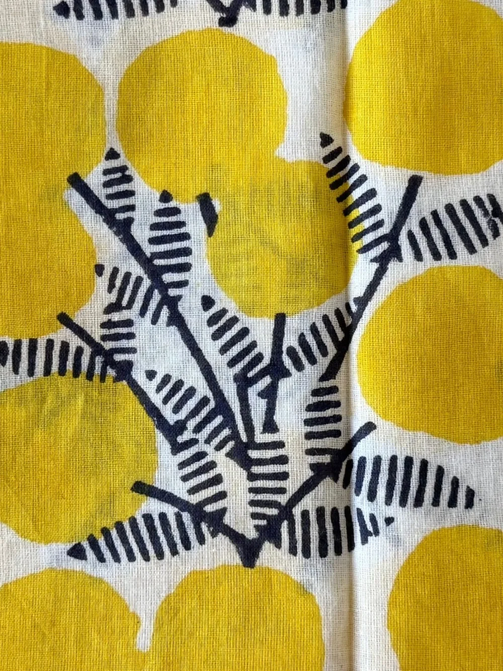 NWOT, SERENA & LILY, DARLING LEMON NAPKINS, SET OF FOUR
